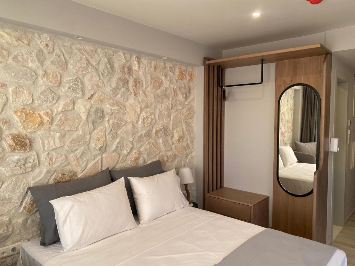Kali Thea Suites Néos Marmarás Exterior foto